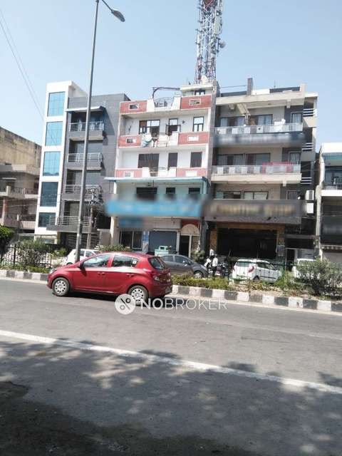 Industrial Building in Pitam Pura, Delhi for sale 