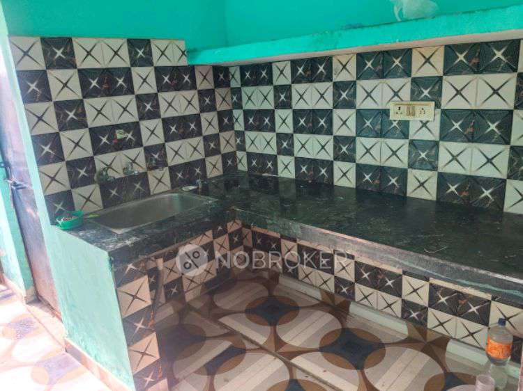 1 RK House for Rent  In Sachdeva Mega Store