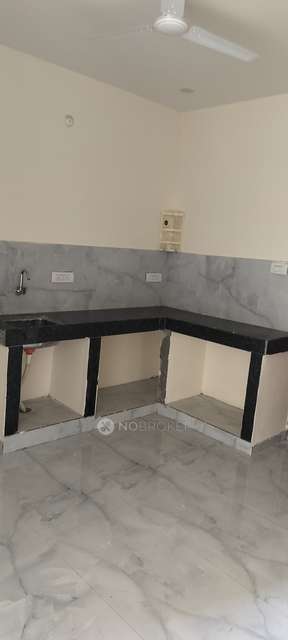 Single Room for Male In 2 BHK  In Gachibowli