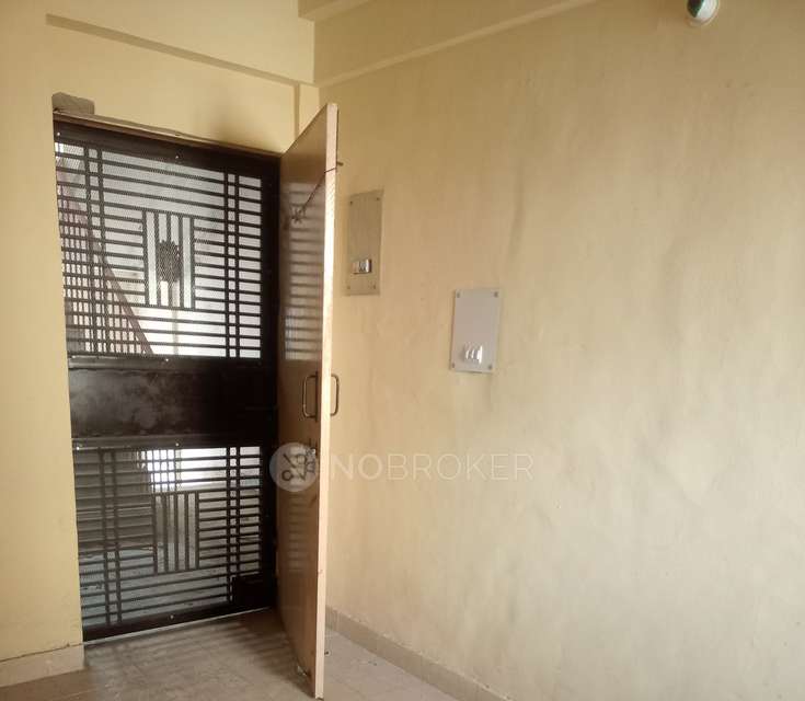 1 BHK Flat In Dda Flats, Rohini for Rent  In Rohini