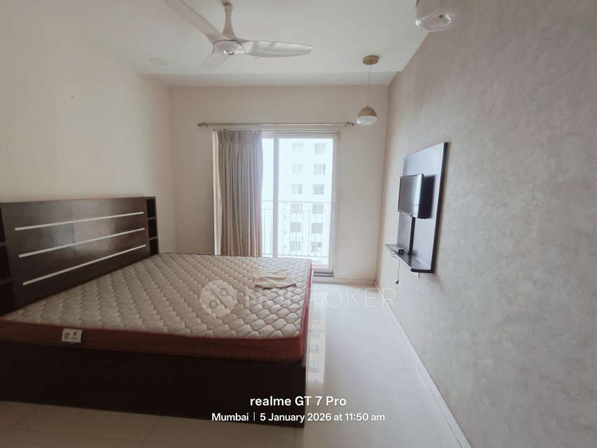 2 BHK Flat In Rustomjee Urbania for Rent  In Majiwada