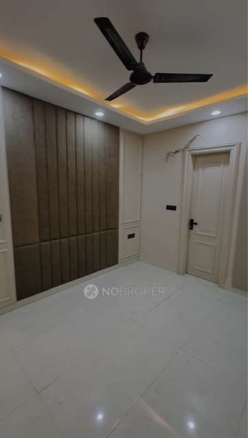 2 BHK Flat In Sb For Sale  In Janakpuri