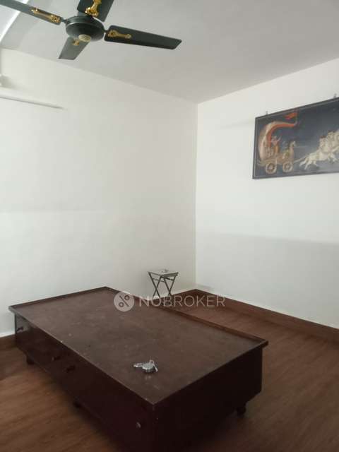1 RK Flat In Sidharthdarshan Apartment for Rent  In Kumthekar Road