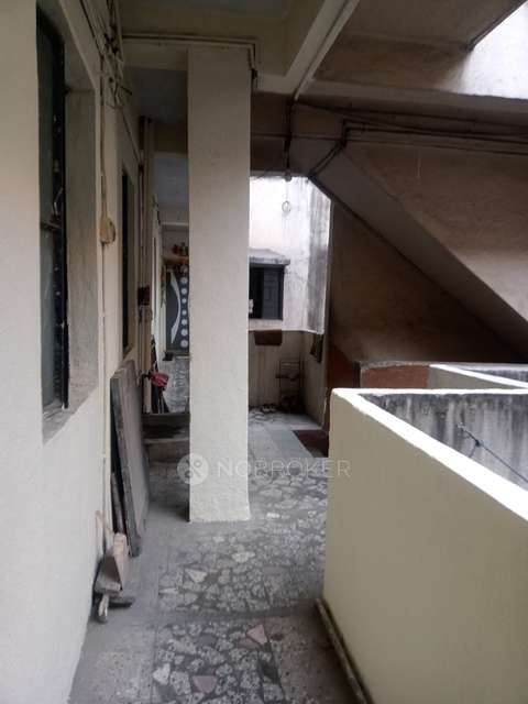 1 RK Flat In Sidharthdarshan Apartment for Rent  In Kumthekar Road