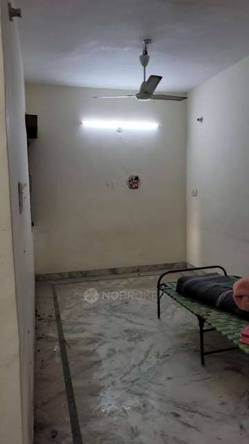 1 BHK Flat In Dda Flats For Sale  In East Panjabi Bagh