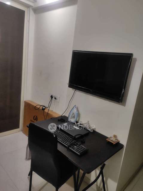 Shared Room for Male In 2 BHK  In Kohinoor Tinsel Town In Hinjawad 