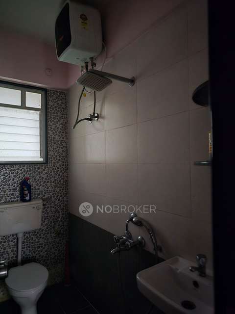 2 BHK Flat In Vardhaman Aangan, Rahatani for Rent  In Rahatani