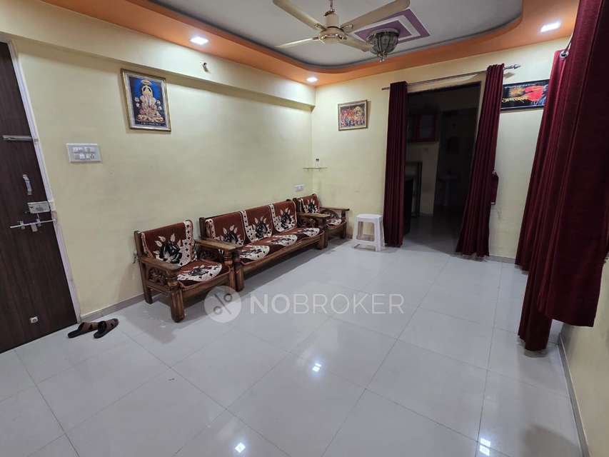 2 BHK Flat In Vardhaman Aangan, Rahatani for Rent  In Rahatani