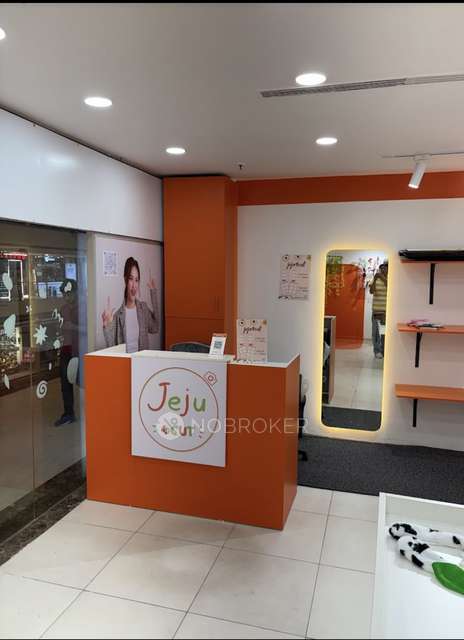 Showroom in Swasthya Vihar, Delhi for sale 