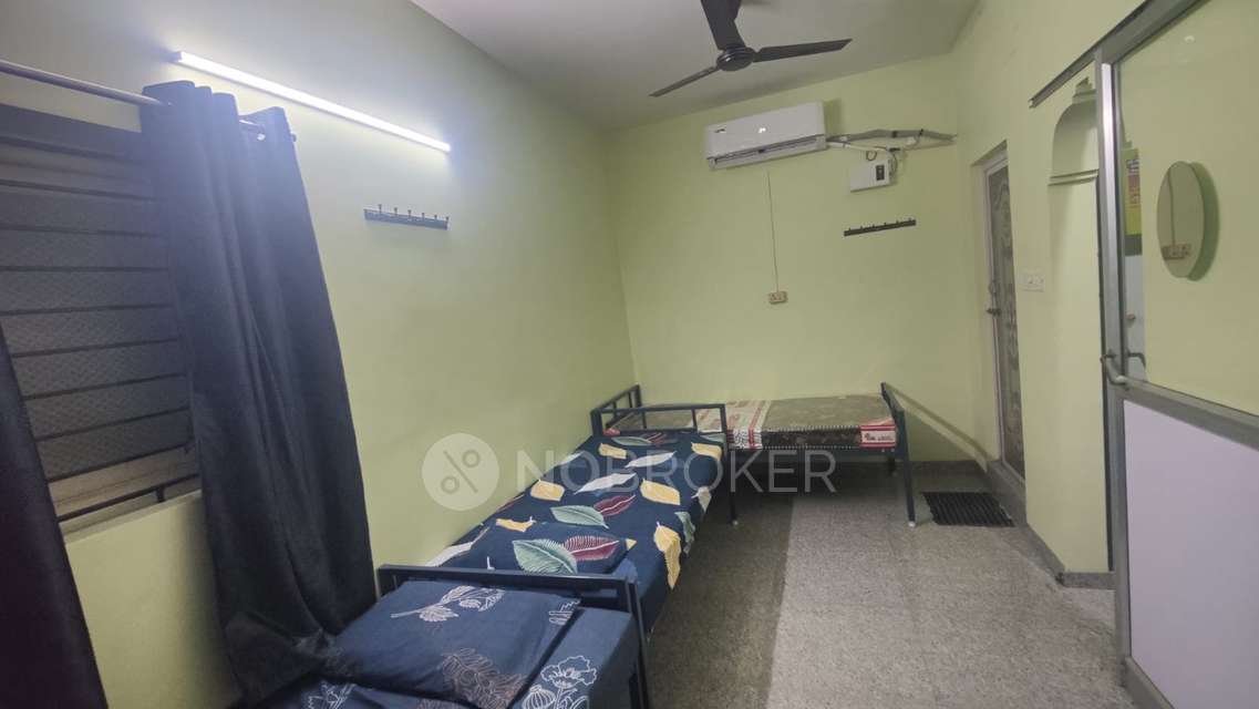 PG for Girls in C152