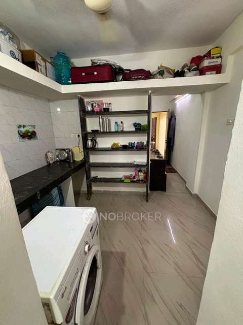 Single Room for Male In 1 BHK  In Triveni Niwas In Gokhalenagar