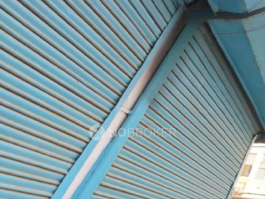 Shop in Sector 10 A, Gurgaon for sale 