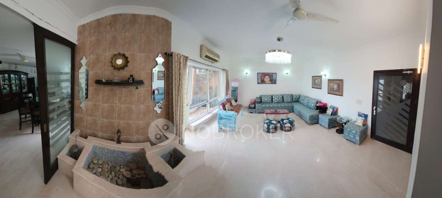 4 BHK Flat In Unitech Signature Tower, Sector 30 For Sale  In Sector 30