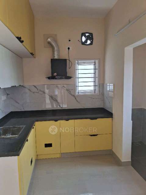 2 BHK Flat In Raakesh Homes for Rent  In Sholinganallur
