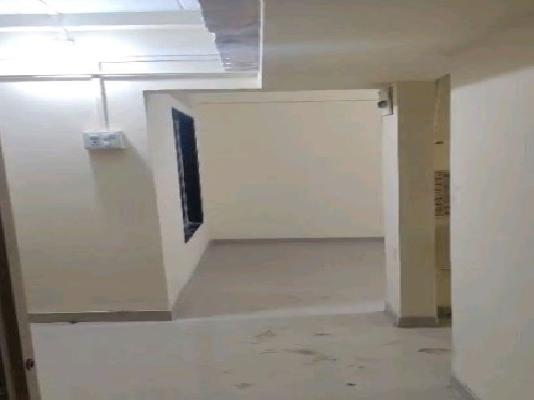 1 BHK Flat In Mhada Bldg No 3 for Rent  In Yashwant Nagar Rd Mada Colony