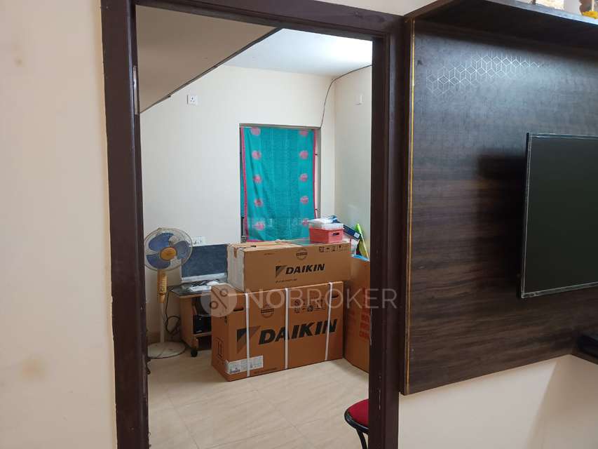2 BHK Flat In Selva Square, Kodungiyur for Rent  In 1st Main Road