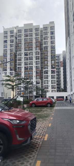 2 BHK Flat In Navins Maple Tower For Sale  In Vengaivasal