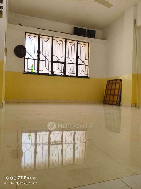 Shared Room for Female In 2 BHK  In Navchaitanya Co Operative Housing Society  In Pimpri-chinchwad