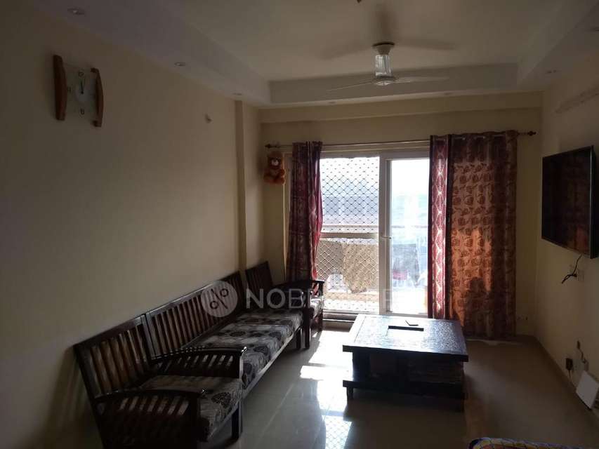 2 BHK Flat In Shri Radha Sky Gardens , Sector 16b For Sale  In Sector 16b