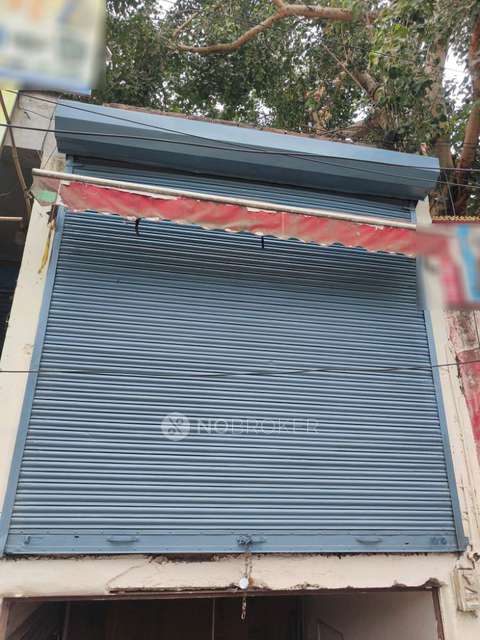 Shop in 4, Bus Stand Rd, Prem Nagar, Sector 13, Gurugram, Haryana 122001, India, Gurgaon for sale 