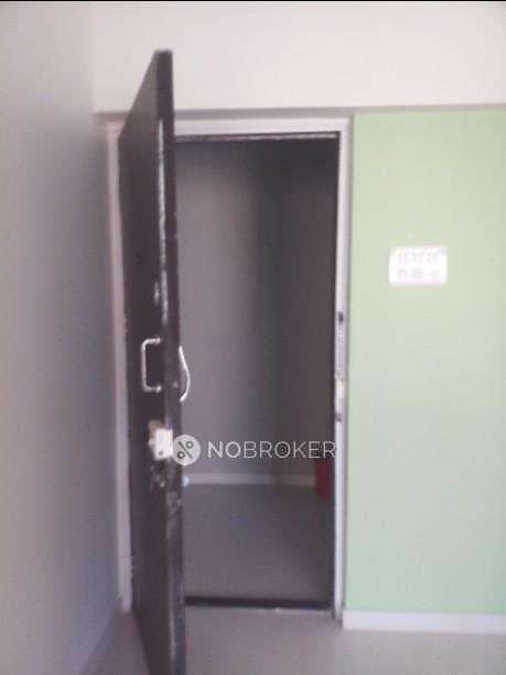 2 BHK Flat In Neelyog Aashiyana For Sale  In Kandivali West