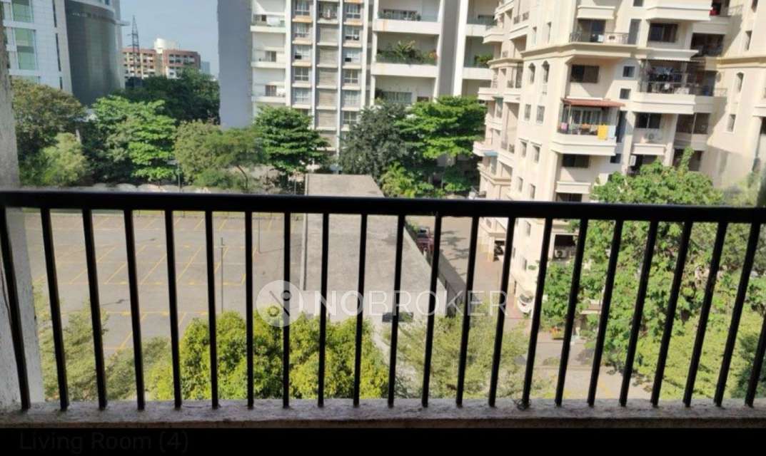 Shared Room for Male In 1 BHK  In Magarpatta City Zinnia In Zinnia, Magarpatta City