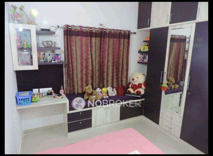 3 BHK Flat In Vasavi Brindavanam Aprtment For Sale  In Vaasavi Brundavanam Apt Main Gate 3-9-554vb, Plot No. 13, 8hw8+gfh, Mansoorabad Rd, Ragala Enclave, Sri Ram Hills Colony, Hyderabad, Mansoorabad, Telangana 500070, India