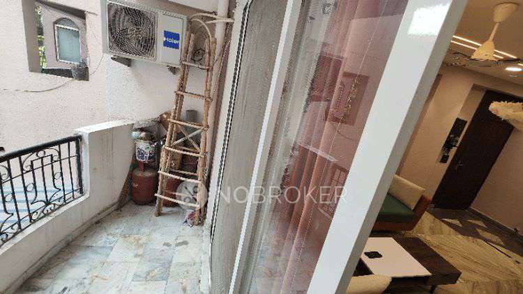 3 BHK Flat In Shri Balaji Residency For Sale  In Indirapuram