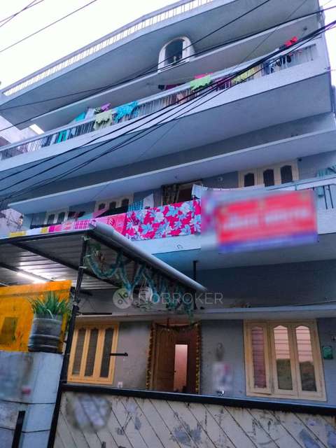 PG for Girls in Madhura Nagar