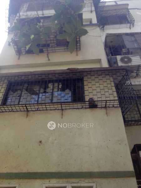 1 BHK Flat In Padmadeep Udita Chs for Rent  In Mogul Lane Alm