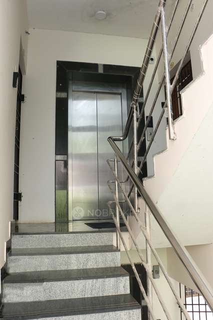 2 BHK Flat In Indira Habibullah Road, Thyagaraya Nagar For Sale  In Thyagaraya Nagar