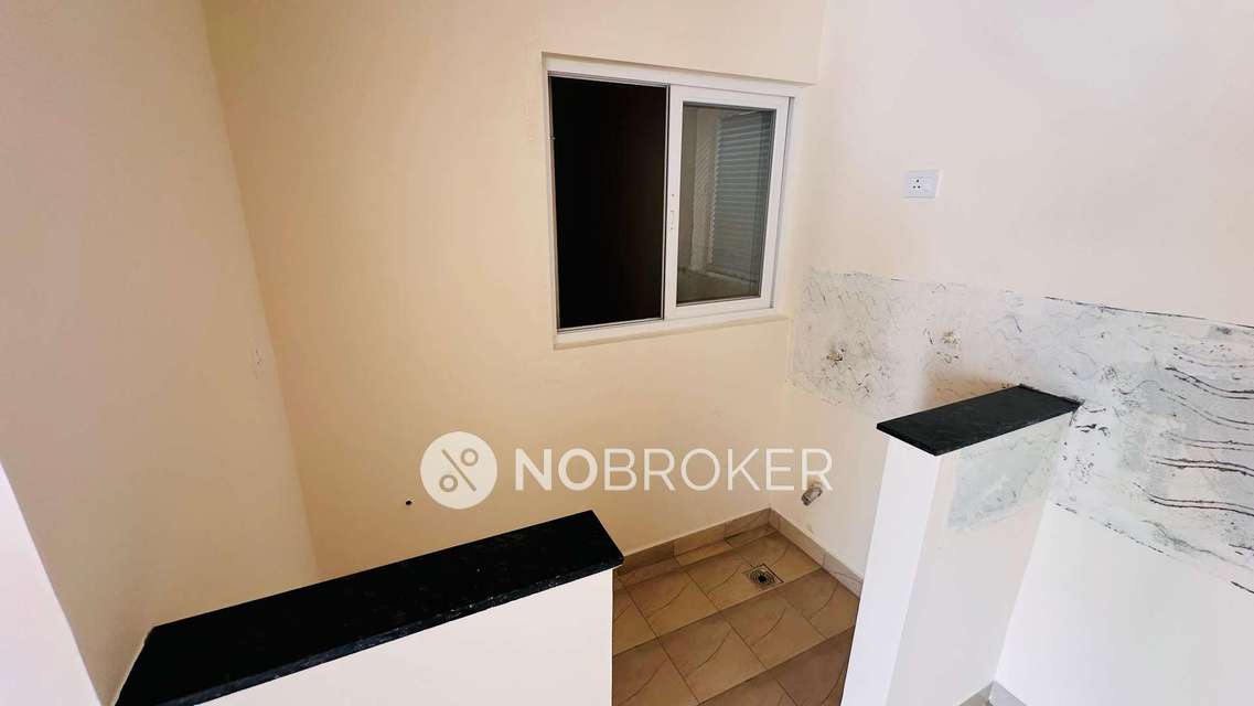 2 BHK Flat In Tvs Emerald Jardin, Singasandra For Sale  In Hosa Road Metro Station