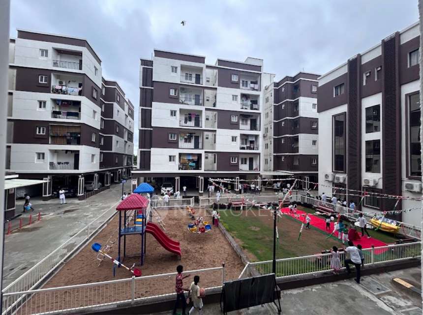 2 BHK Flat In Srinivasa Reliance Sunshine For Sale  In Isnapur