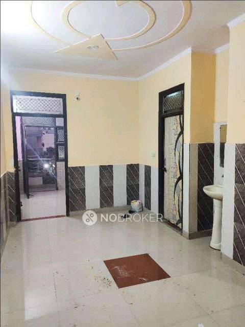 2 BHK Flat In Standalone  Building  For Sale  In Uttam Nagar 