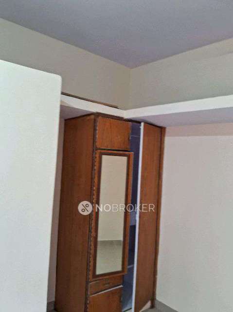 1 BHK Flat In Balaji Nilya for Rent  In Kannur Food Point