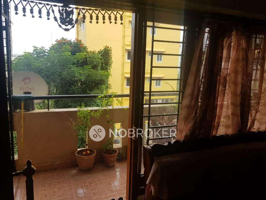 4+ BHK Flat In Standalone Building  For Sale  In Srinivaspura