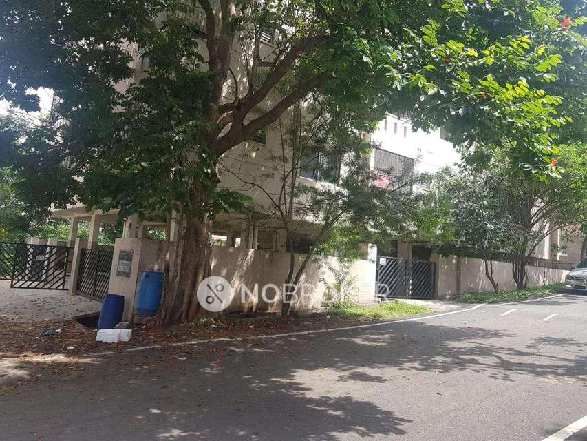 4+ BHK Flat In Standalone Building  For Sale  In Srinivaspura