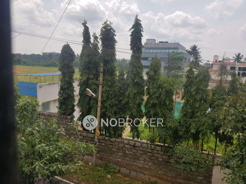 4+ BHK Flat In Standalone Building  For Sale  In Srinivaspura