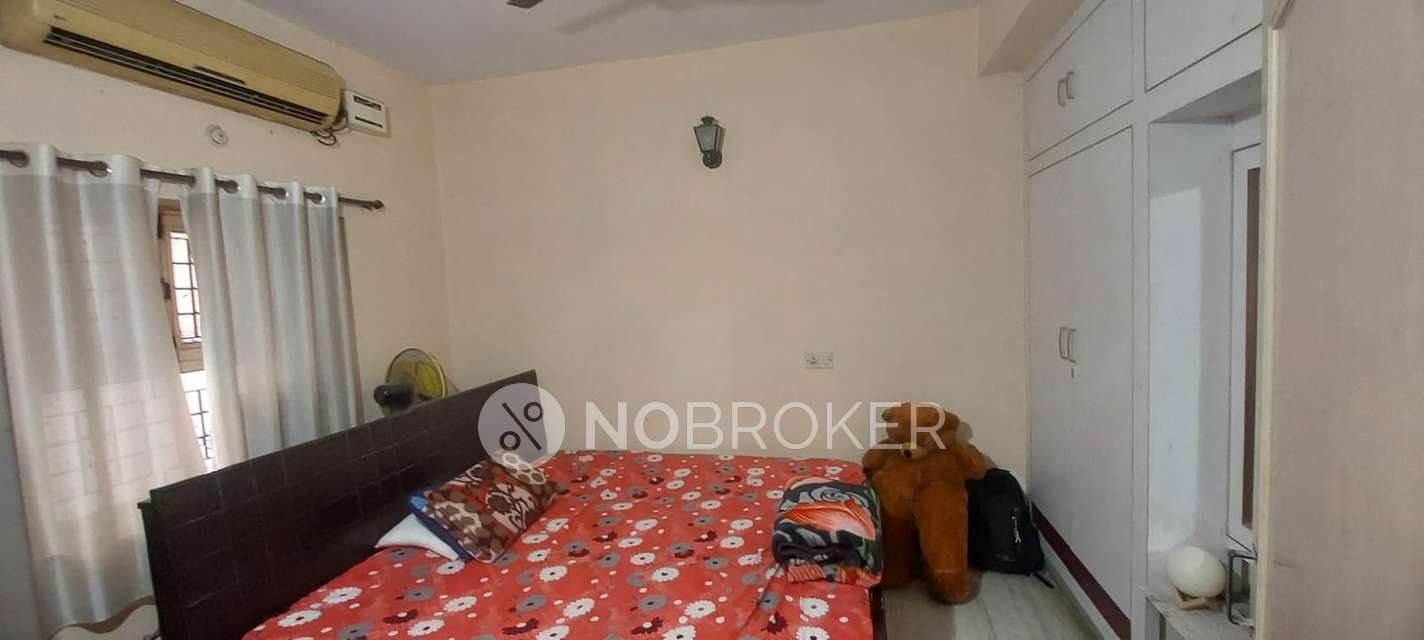 2 BHK Flat In M S R Towers, Erramanzil Colony For Sale  In Msr Towers