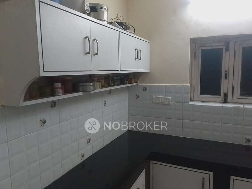 2 BHK Flat In M S R Towers, Erramanzil Colony For Sale  In Msr Towers