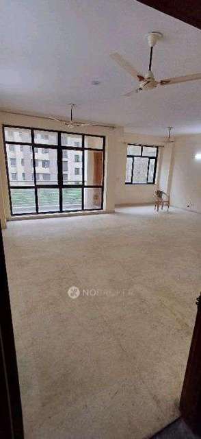 2 BHK Flat In Unitech Habitat For Sale  In Sector Pi I & Ii
