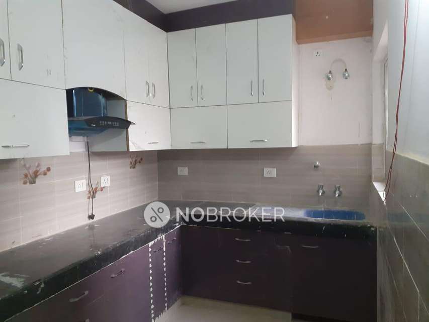 3 BHK Flat In White Oak For Sale  In Morta