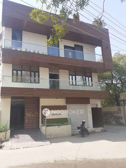 1 RK Flat for Rent  In Sector 49