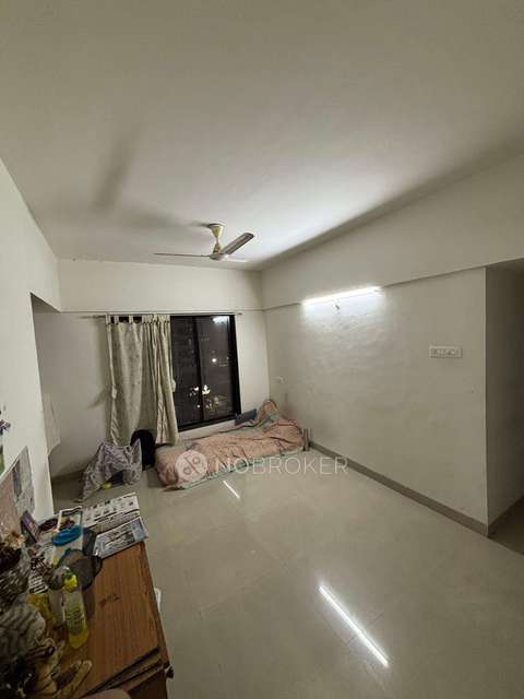 Shared Room for Female In 2 BHK  In Kondhwa Budruk