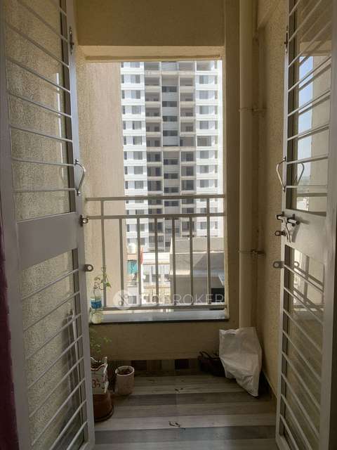 Shared Room for Male In 2 BHK  In Standalone Building  In Mukai Chowk