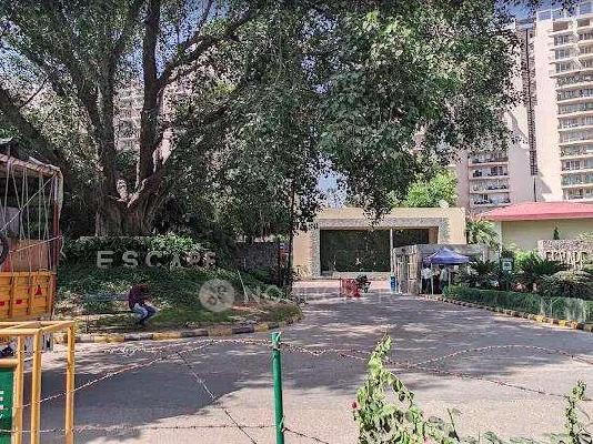 4 BHK Flat In Unitech Escape For Sale  In Sector 50
