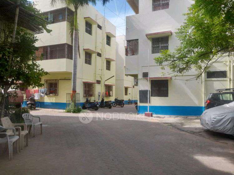 1 BHK Flat In Adithya Apartment For Sale  In North Adayavalanjan Street, Srirangam, Tiruchirappalli, Tamil Nadu