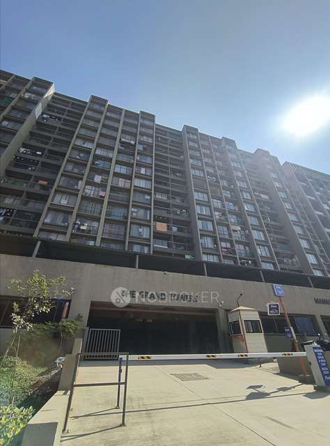 2 BHK Flat In Skyi Manas Lake for Rent  In Bhukum