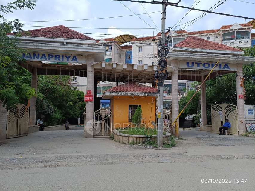2 BHK Flat In Janapriya Utopia Phase 1 For Sale  In Upperpally