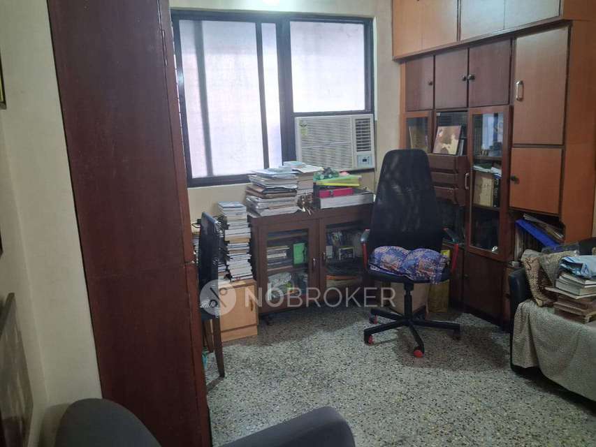 1 BHK Flat In Municipal Sahaniwas Chs For Sale  In Mulund East